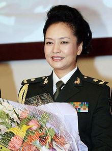 宋春丽个人资料图片,光影交织，演绎人生精彩